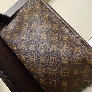 SOLD! Authentic Louis Vuitton Monogram Trousse Toiletry Cosmetic Pouch